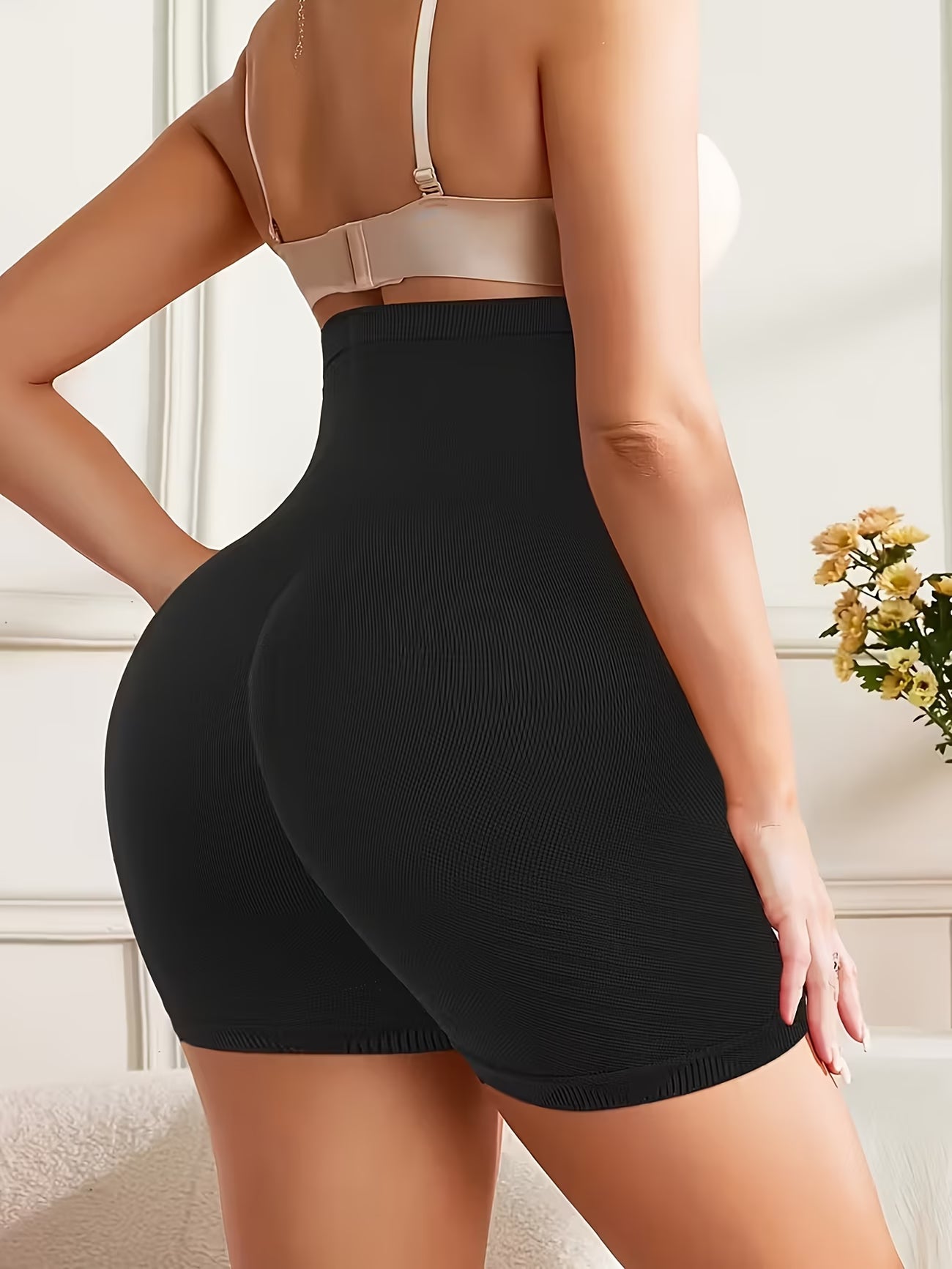 Short Gainant Taille Haute avec Crochets Push-Up