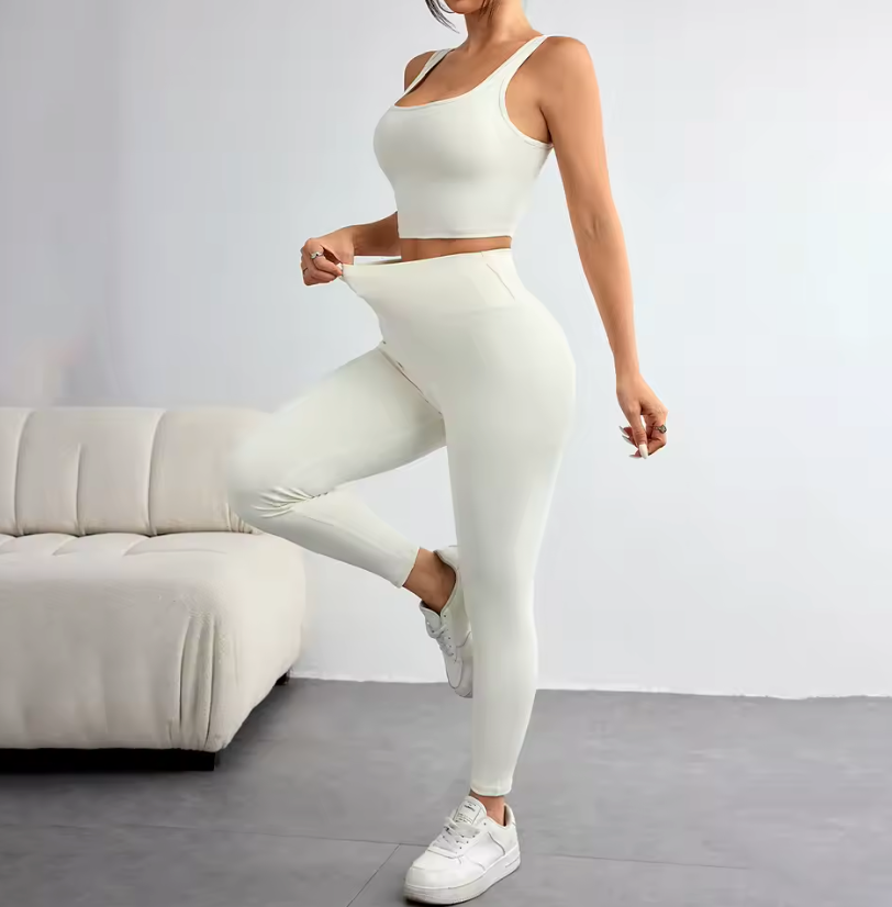 Ensemble 3 Pièces Pull à Capuche Fourrure et Pantalon Skinny